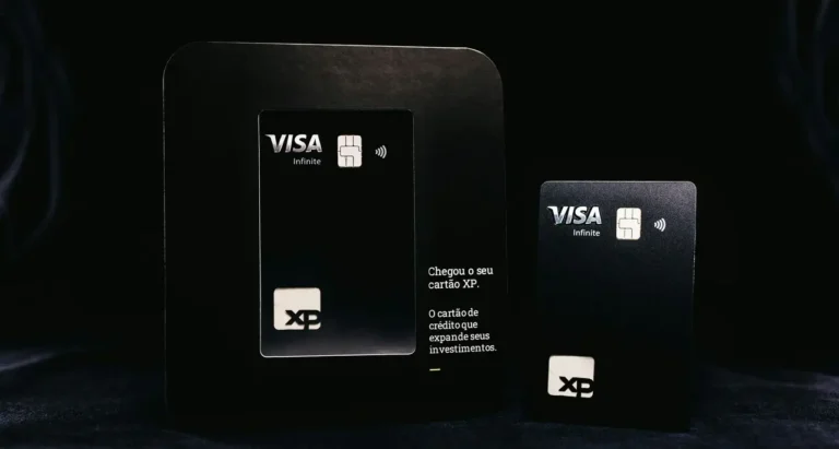 Slick image of the Visa Infinite Card.